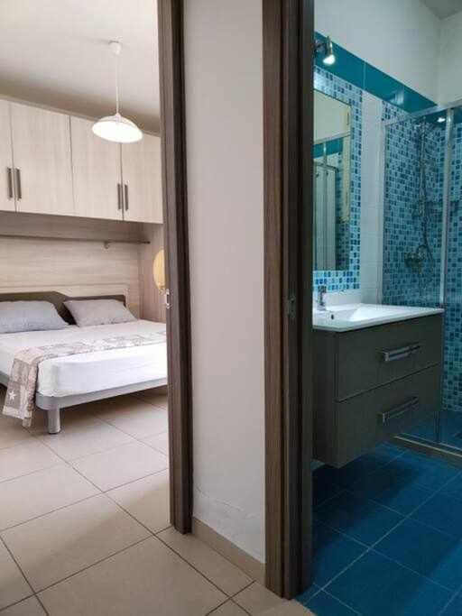 App Girasole 1A 300 Metri Dal Mare In Salento Apartman Torre San Giovanni Ugento Kültér fotó