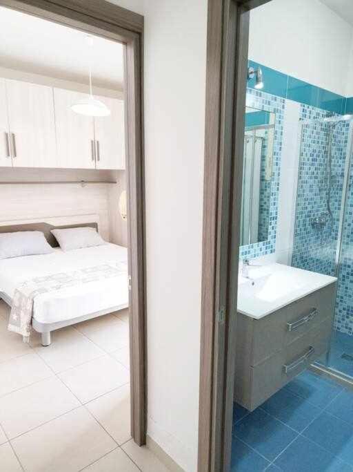 App Girasole 1A 300 Metri Dal Mare In Salento Apartman Torre San Giovanni Ugento Kültér fotó