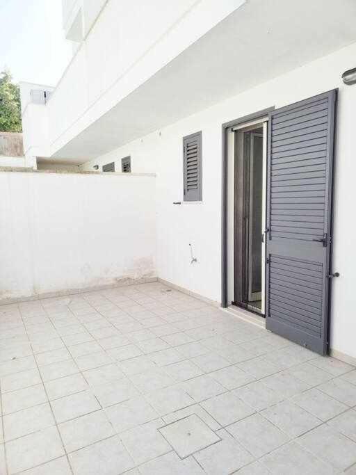 App Girasole 1A 300 Metri Dal Mare In Salento Apartman Torre San Giovanni Ugento Kültér fotó