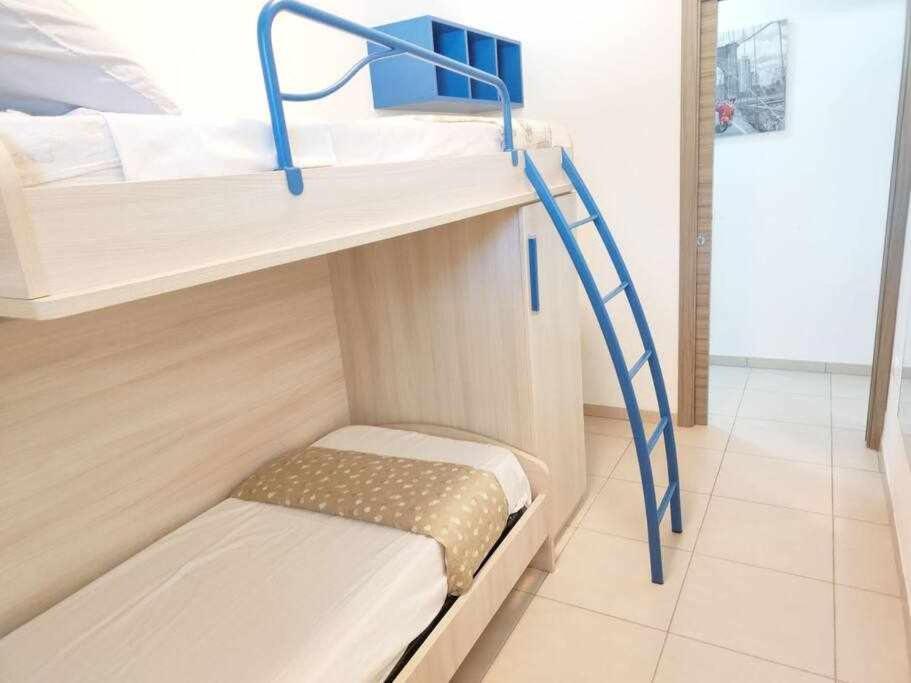 App Girasole 1A 300 Metri Dal Mare In Salento Apartman Torre San Giovanni Ugento Kültér fotó