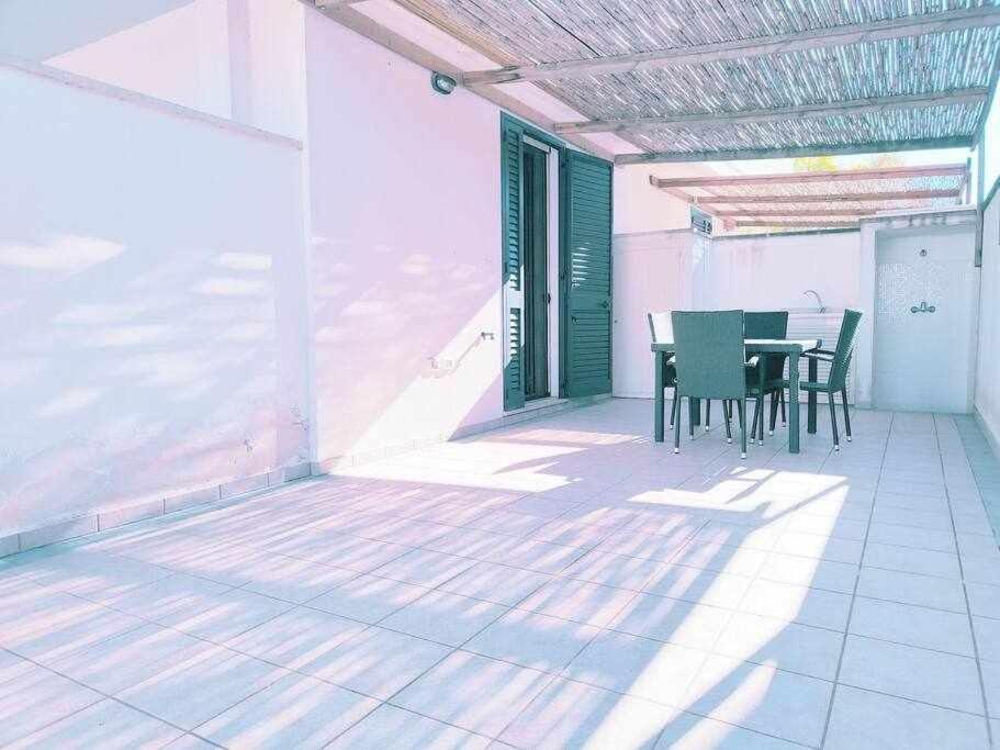 App Girasole 1A 300 Metri Dal Mare In Salento Apartman Torre San Giovanni Ugento Kültér fotó