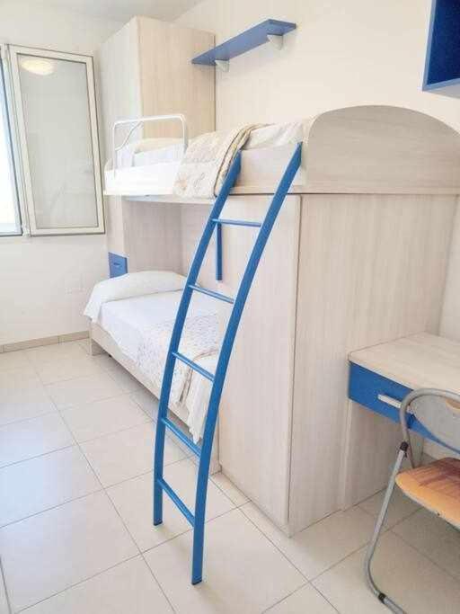 App Girasole 1A 300 Metri Dal Mare In Salento Apartman Torre San Giovanni Ugento Kültér fotó