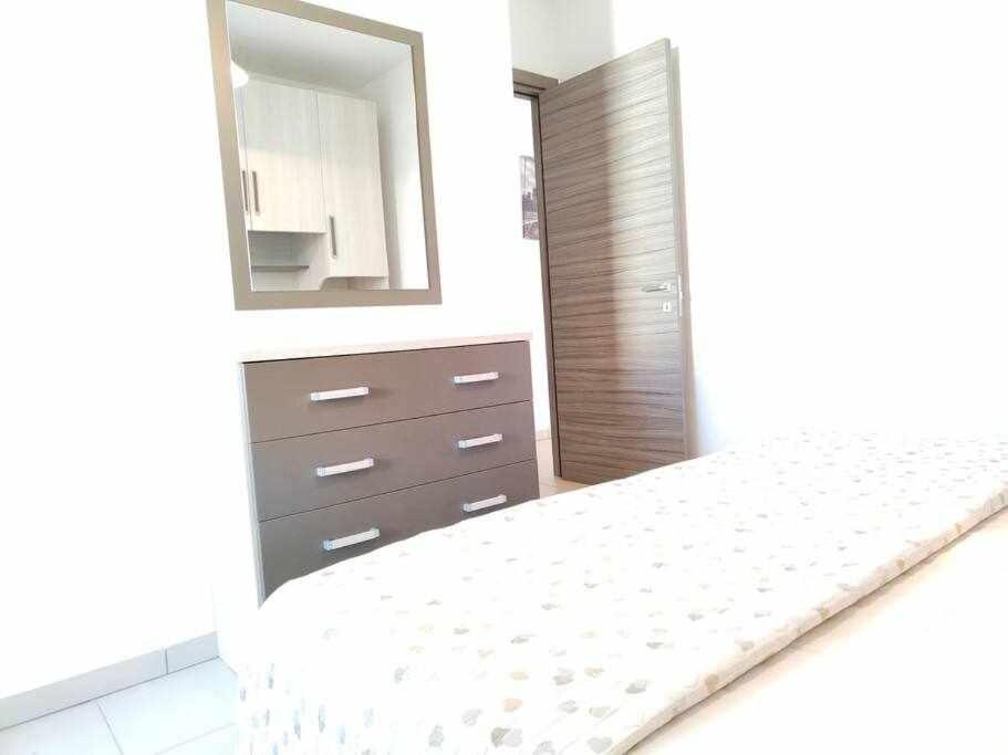 App Girasole 1A 300 Metri Dal Mare In Salento Apartman Torre San Giovanni Ugento Kültér fotó