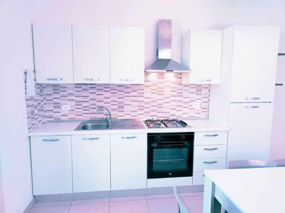 App Girasole 1A 300 Metri Dal Mare In Salento Apartman Torre San Giovanni Ugento Kültér fotó